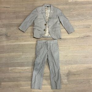 Crewcuts Ludlow size 4 slim seersucker suit